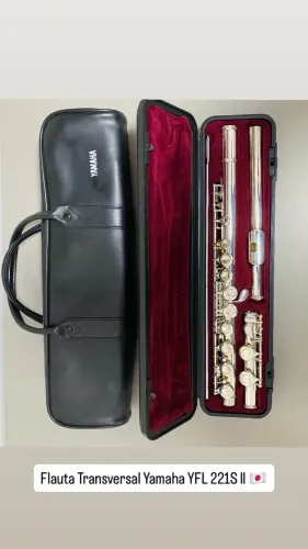 Flauta Transversal Yamaha YFL 221 Sll 
