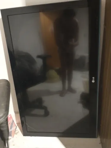 TV LG COM DEFEITO 
