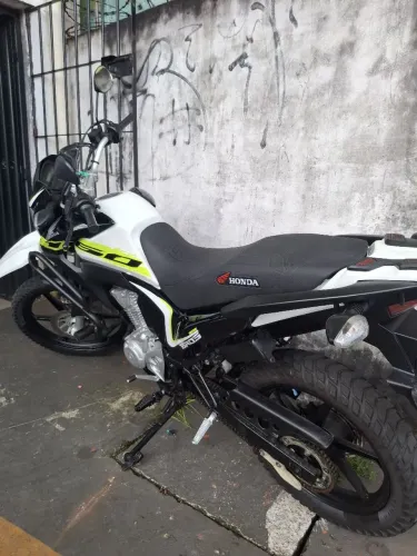 Motocicleta Bros