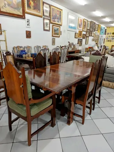 Mesa Antiga em Madeira toda trabalhada (4 cadeiras + 2 poltronas)