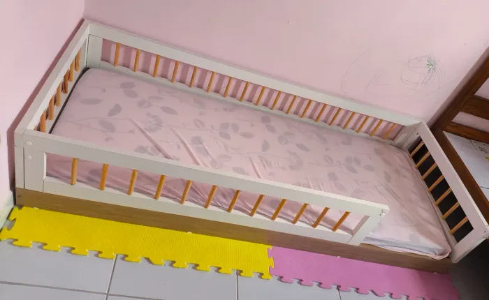 Cama montessoriana