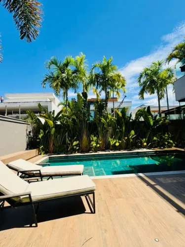 Mansão 680m² Alphaville Barra 5 Suítes, Academia Privativa, Jardim (Aluguel R$ 70k)