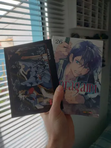 Noragami 26 + xxx holic 37
