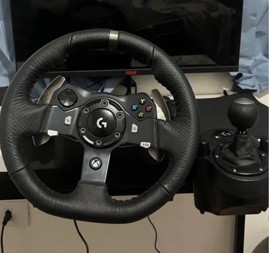 Volante Logitech G29/G920 Com câmbio e pedais 