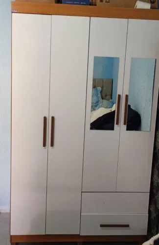 Guarda roupa