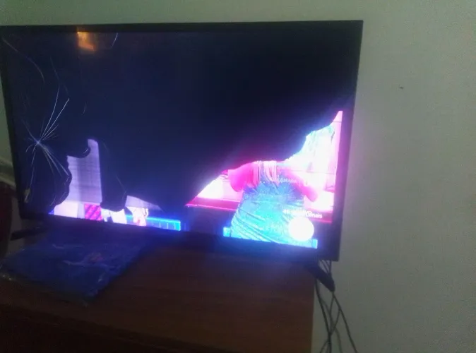 Uma tv Samsung de 32
