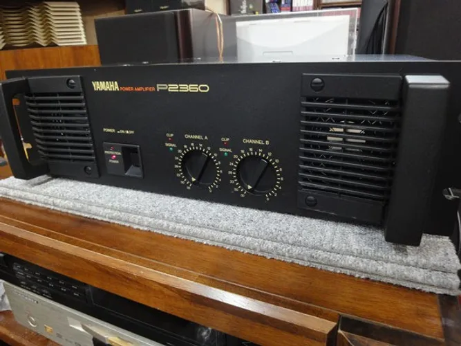 Yamaha Amplificador De Potencia Profissional Series P-2360(Sem Estoque)