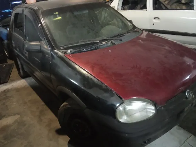 Sucata de Chevrolet Corsa Hatch/Sedan Gl 1.6 1997 - Somente para peças