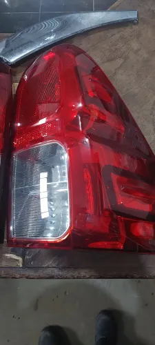 Par de lanterna hilux 2016 2017 2018 2019 2020 2021