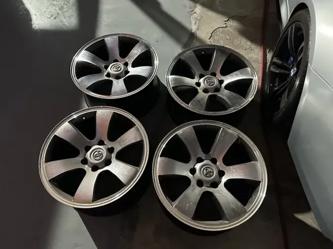 Aro 20 hilux importada tala 9,5 furacão 6x139