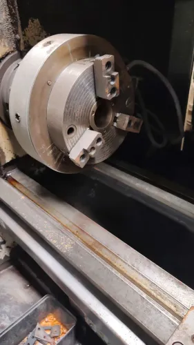 Torno CNC condor 30 440 x 1500