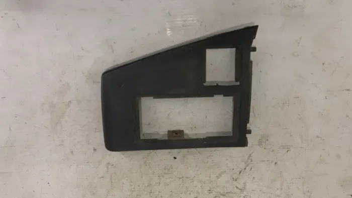 Moldura Acabamento Difusor de Ar Vw Santana/Quantum 92-97 C/ Detalhe