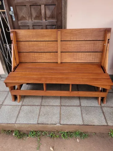 Banco que vira mesa com 1,50mts madeira de eucalipto 