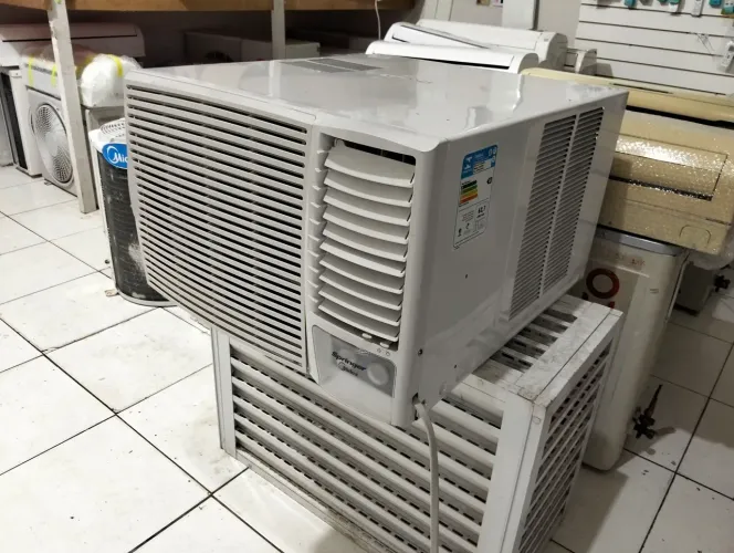 Ar Condicionado de Janela Springer 30.000 BTUs