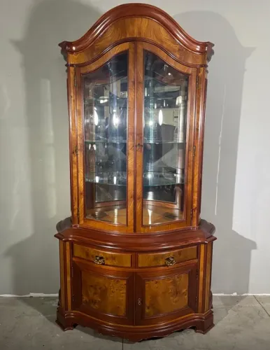 Cristaleira Clássica 
