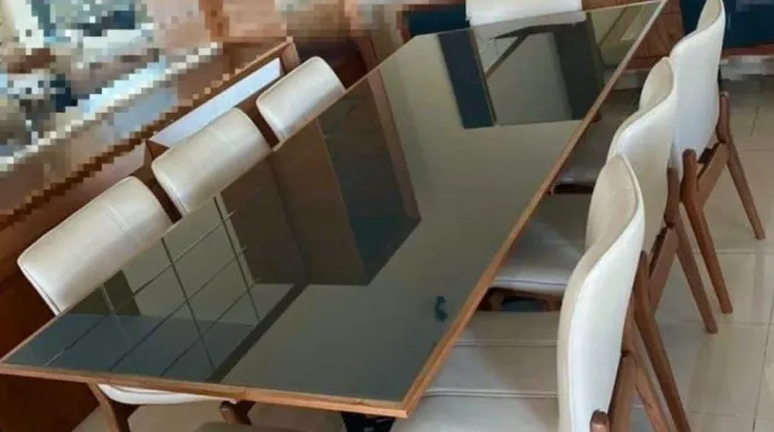 Mesa de Jantar + 6 cadeiras