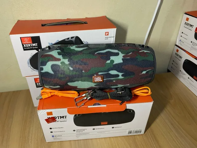 Caixa de Som Bluetooth JBL Xtreme - Impermeável - 2200 mAh