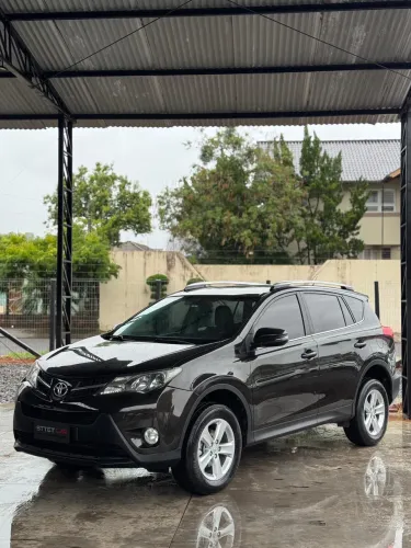 Toyota RAV4 2.0 4X4 16V Aut. 2014