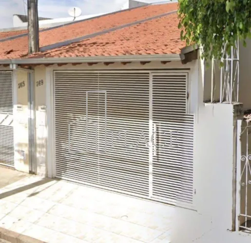 Casa à Venda Pela PLace Imobiliária no Bairro Palmital com 3 Dormitórios s/ 1 Suíte
