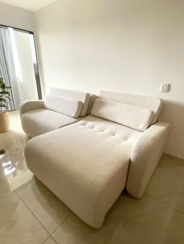 SOFÁ 2.10  ESPETACULAR COM CONFORTO FENOMENAL SEM CAIXA EM LINHO IMPORTADO