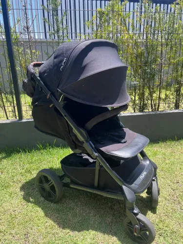 Carrinho de bebê Nuna - Excelente Estado