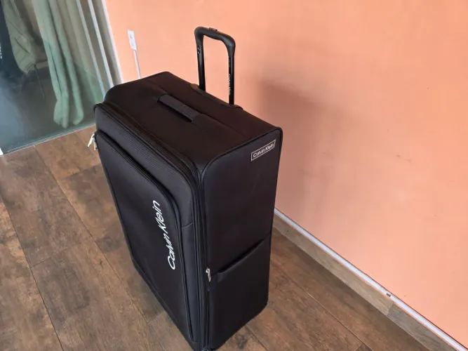 Mala Calvin Klein 32kg - Preta<br>