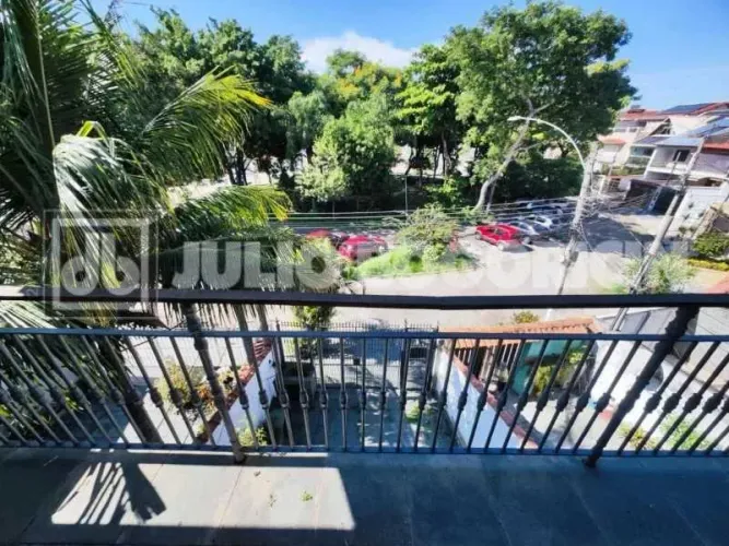 Ilha do Governador - Portuguesa - VENDA - Casa Triplex - 5 Quartos (Suíte) - Varandas - Va