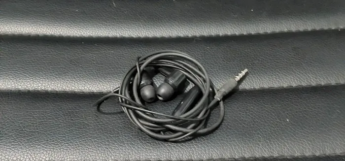 Fone de Ouvido com Fio - Entrada P2