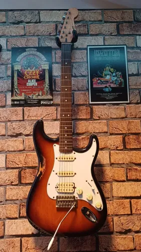 Guitarra Fender Squier Bullet