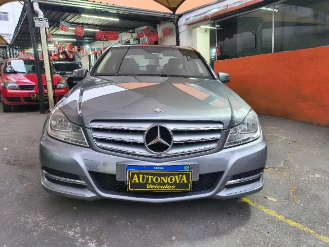 Mercedes-Benz C-180 CGI Classic 1.8 16V 156cv Aut. 2012