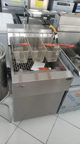 Fritadeira FE38 industrial Skymsen 3 cestos 18000w de potencia 380v tri - Alecs