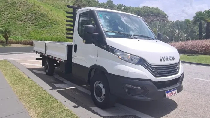 IVECO DAILY 35.160 - Diesel - com Carroceria Metal 