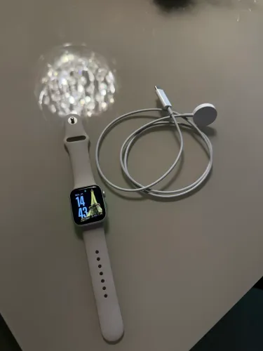 Apple Watch SE (GPS) (2 Geração) 40mm - Alumínio 
