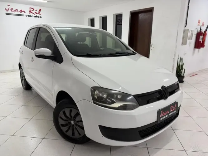 Volkswagen Fox Bluemotion 1.0 MI Total Flex 12V 5P 2014