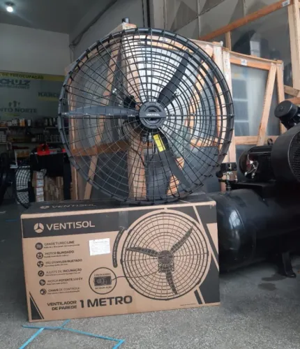 Força bruta do ar! Ventisol 1m Industrial 220V - Parede que ventila de verdade!