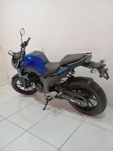 Vendo moto Yamaha FZ25 fazer 2024/2024