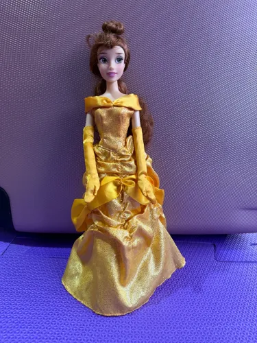 Boneca Bela Disney de A Bela e a Fera
