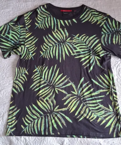 Camiseta Estampa Folhagem Reserva tamanho GG
