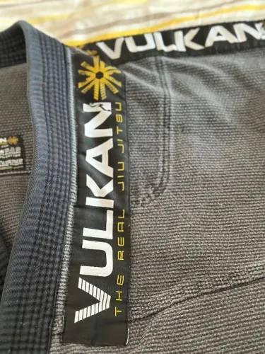 Kimono Preto Vulkan A3