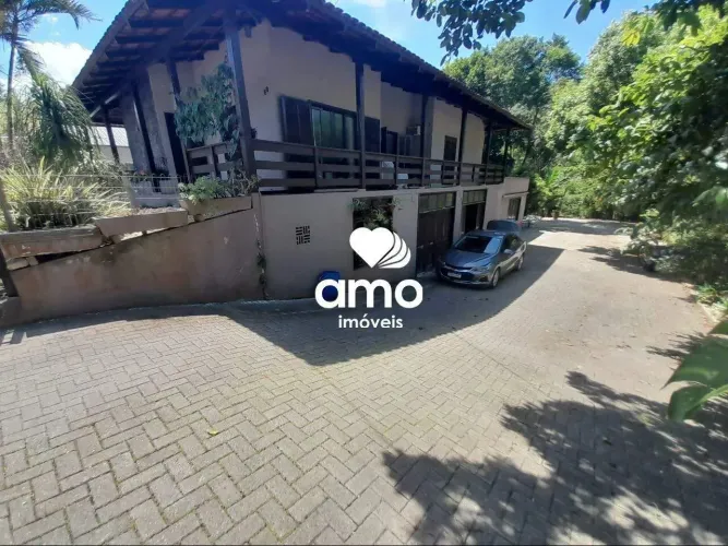 Galpão comercial para alugar no bairro Guarani em Brusque
