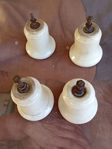 Pés de louca 1950 para geladeiras e máquinas de lavar