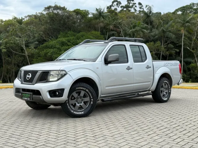 Nissan Frontier SV At.cd 4X4 2.5 TB Diesel Mec. 2015