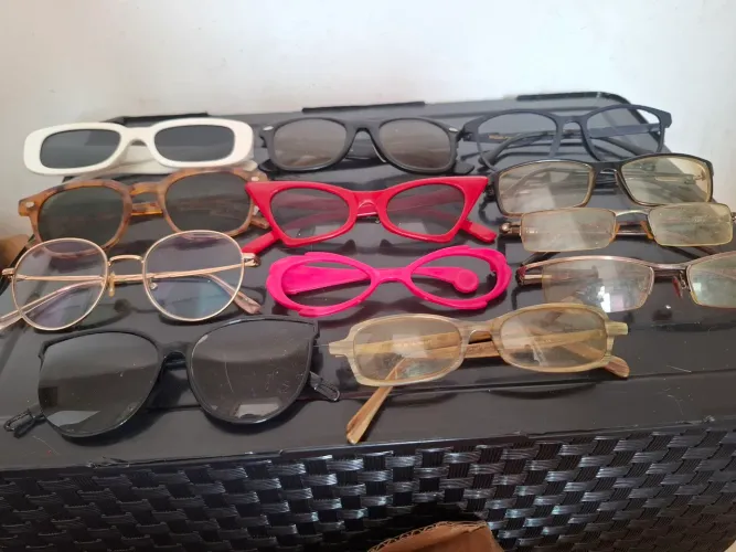 Óculos e armações diversas inclusive RAYBAN (A PARTIR DE R$ 25 CADA)