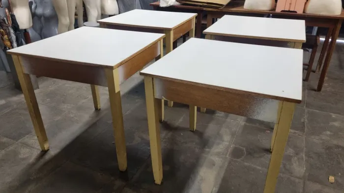 4 Mesas para Restaurante em Madeira Maciça 70x70 cm