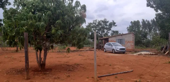 Chácara    120 mil aceita  carro  ou casa emparopeba 