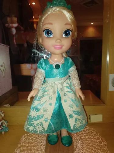Boneca Elsa Disney Frozen Infantil