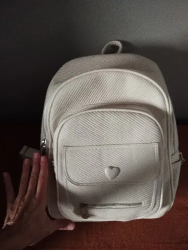 Mochila feminina.