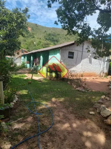 Chácara à Venda 35 mil m2 - Água em Abundância - Muito Lazer e Uma Oportunidade Única em T