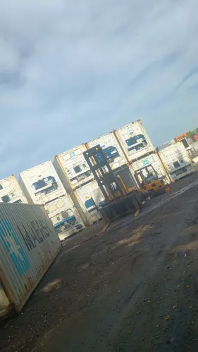 Container refrigerado para comércio