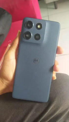 Moto g56 com1 mêsde uso com nota fiscal e a Caixa 
